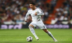 米兰体育官网-绿茵场上的东决，曼城终结摩洛哥黑马，定义现代足球的终极对决