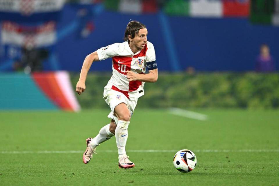 巴黎绝杀克罗地亚,门迪惊艳四座的简单介绍 巴黎绝杀克罗地亚,门迪惊艳四座的简单介绍