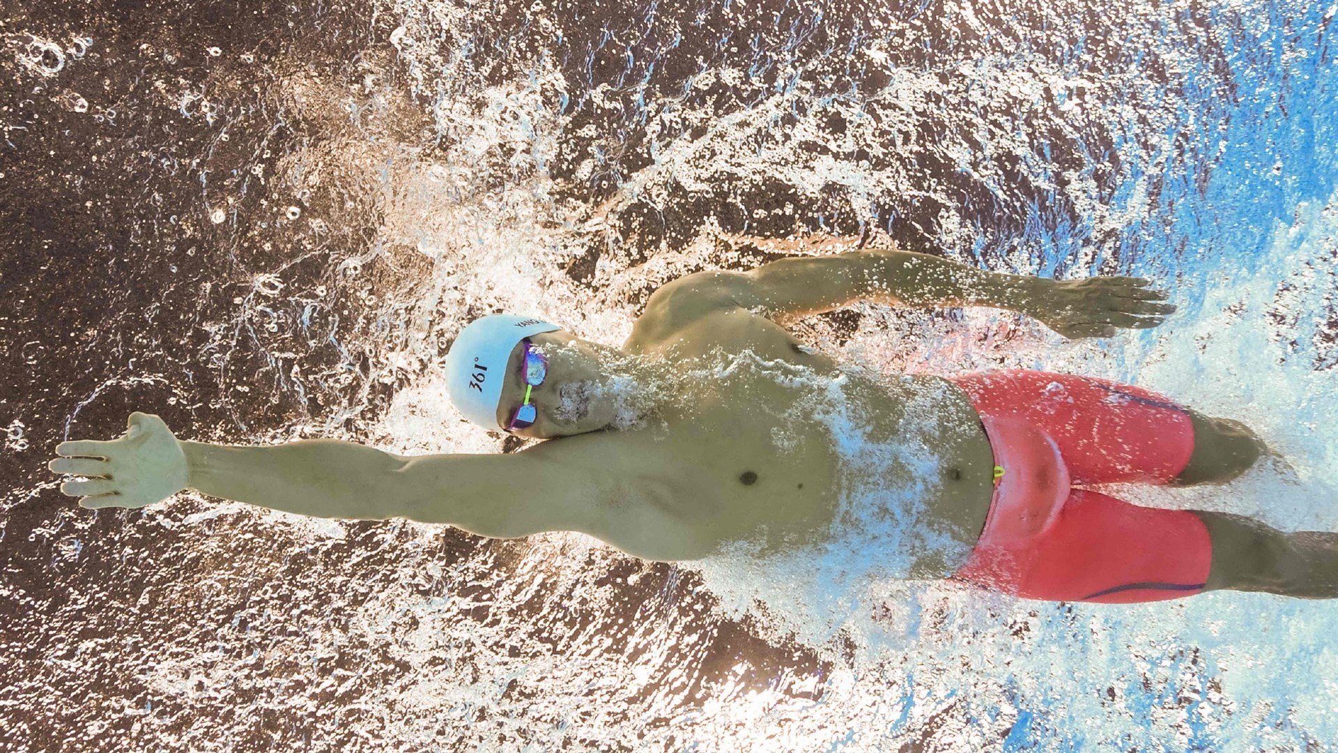 广州队轻取马刺，郭艾伦惊艳四座，一场跨越文化的篮球对话